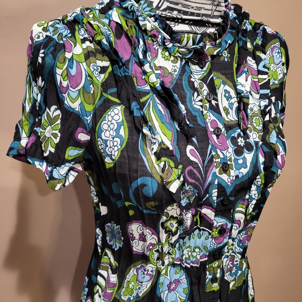 Allison Taylor crinkle semi sheer fabric floral top sz M *3/$30 Sale*